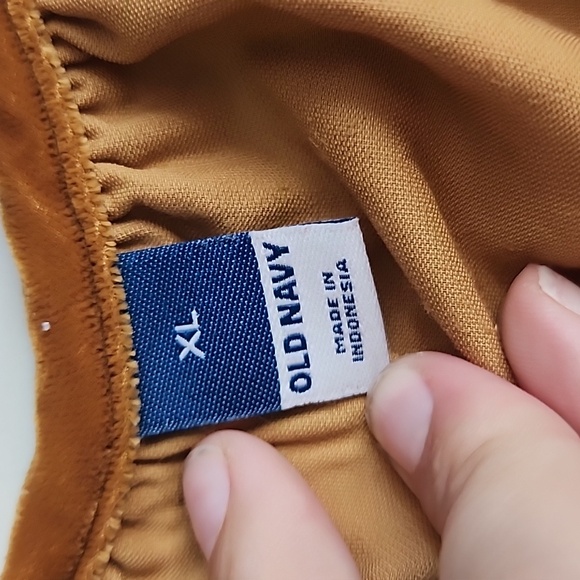 Old Navy Velvet Blouse XL - Picture 6 of 6